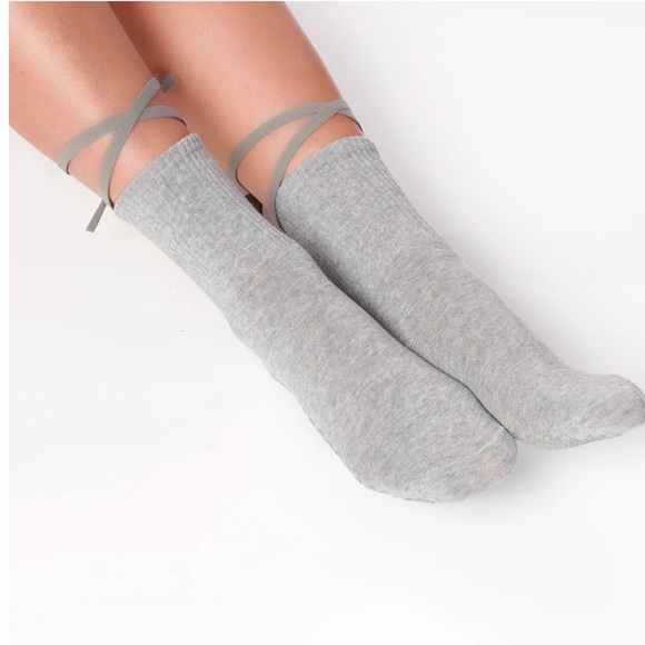 Lucky honey the Nina grip sock in gray one size fits all - Picture 2 of 10